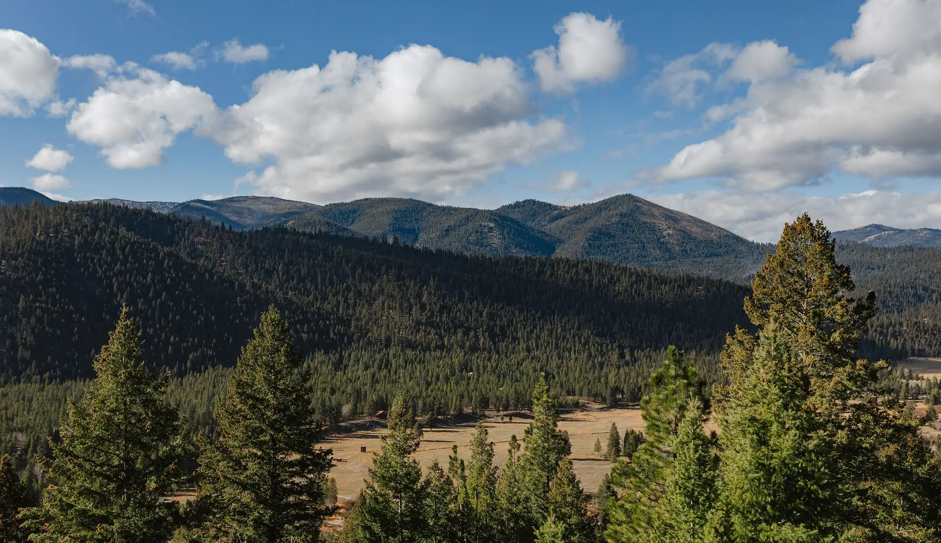 The Bitterroot Valley and its mountain ranges seen from above the ranch
